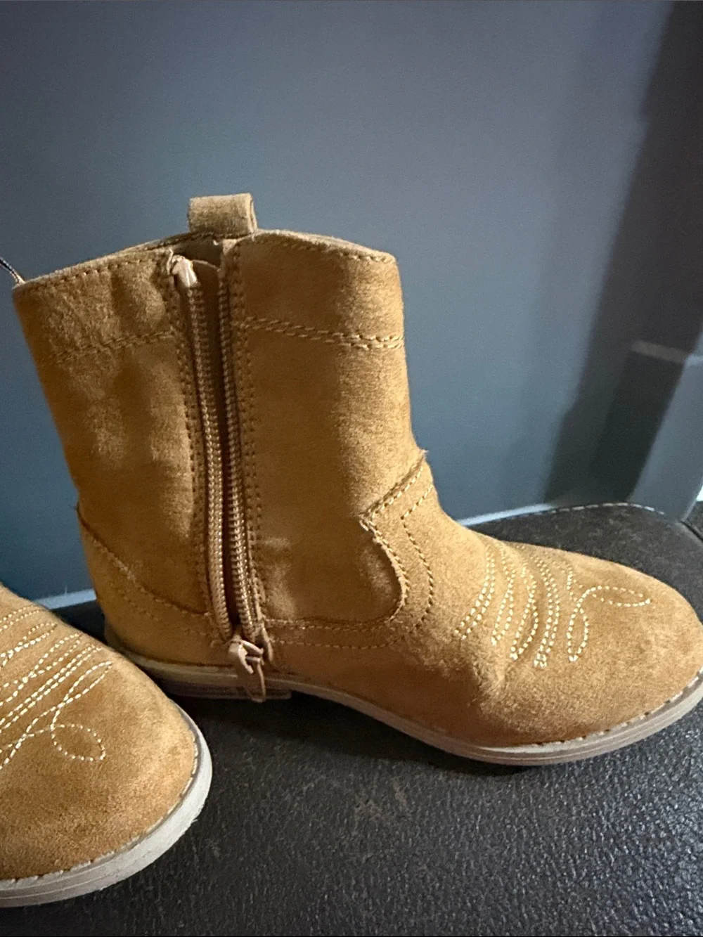 Old Navy Tan Suede Kids Booties with Silver Heart Accent